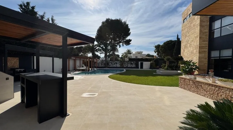 Villa de 7 dormitorios en Dehesa De Campoamor, Spain No. 30715 № 8