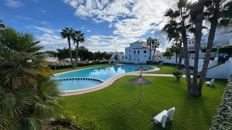 Bungalow de 3 dormitorios en La Mata, Spain No. 31253 № 26