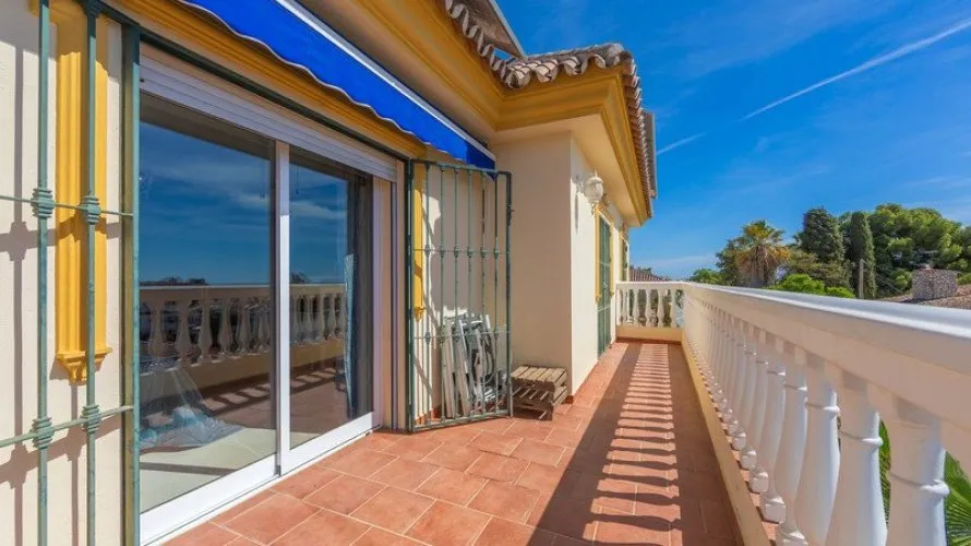 Villa de 4 dormitorios en Las Lagunas, Spain No. 30761 № 20