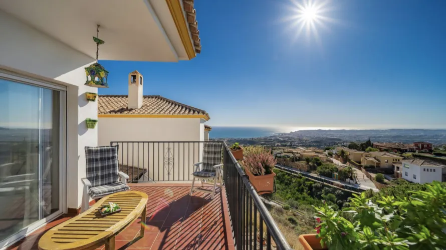 Сasa de 3 dormitorios en Mijas Costa, Spain No. 31041 № 15