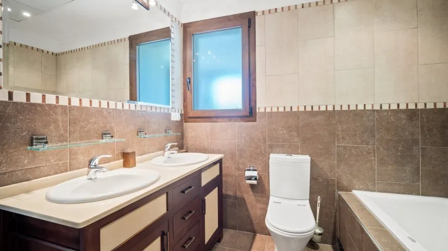 Villa de 6 dormitorios en Benahavís, Spain No. 30745 № 10