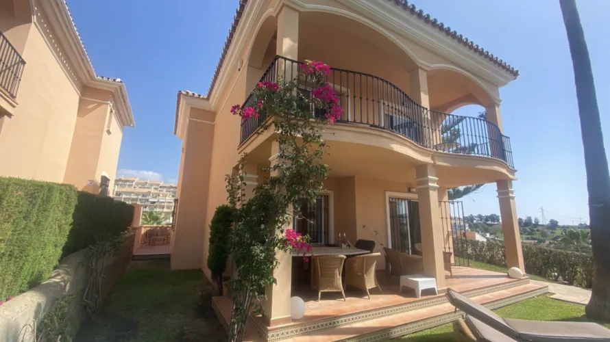 Сasa de 5 dormitorios en Mijas Costa, Spain No. 31055 № 10