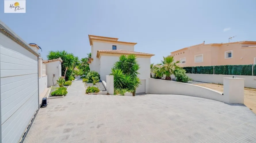 Villa de 5 dormitorios en Calpe, Spain No. 30901 № 4