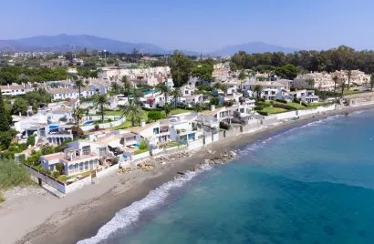 Casa adosada de 2 dormitorios en Estepona, Spain No. 30630