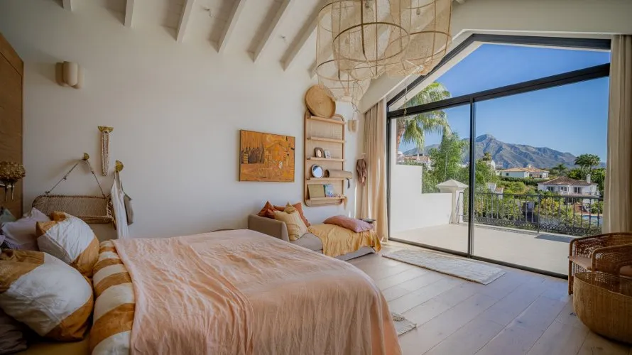 Villa de 5 dormitorios en Marbella, Spain No. 30550 № 15