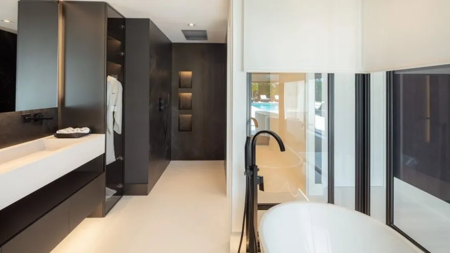 Villa de 5 dormitorios en Marbella, Spain No. 30594 № 22