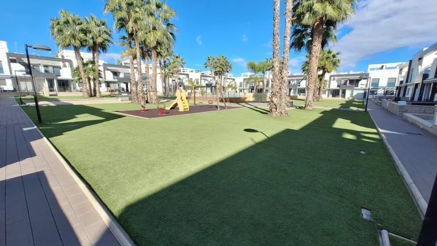 Bungalow de 2 dormitorios en La Zenia, Spain No. 31216 № 21