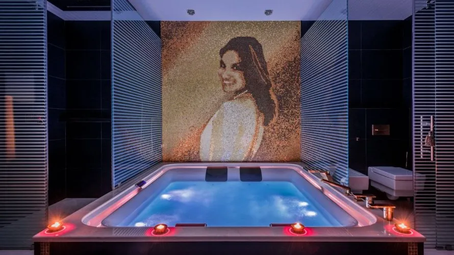 Villa de 7 dormitorios en Marbella, Spain No. 30619 № 18