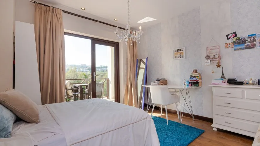 Villa de 5 dormitorios en Marbella, Spain No. 30580 № 9