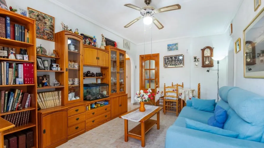 Bungalow de 4 dormitorios en Torrevieja, Spain No. 30684 № 3