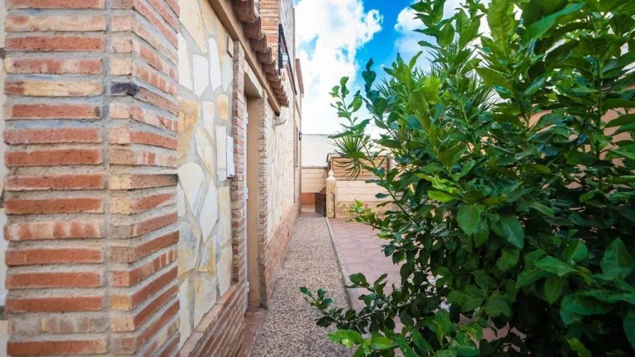 Villa de 4 dormitorios en Alicante, Spain No. 31172 № 28