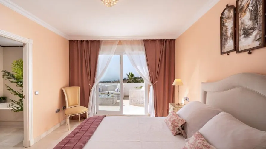 Сasa de 5 dormitorios en Manilva, Spain No. 30591 № 4