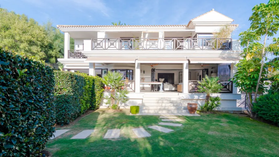 Villa de 5 dormitorios en Nueva Andalucía, Spain No. 31125 № 24