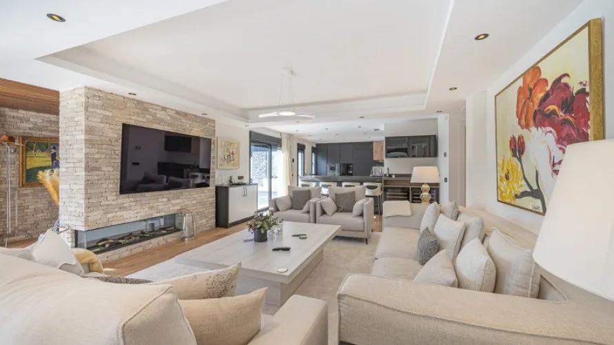 Villa de 5 dormitorios en Marbella, Spain No. 30641 № 4