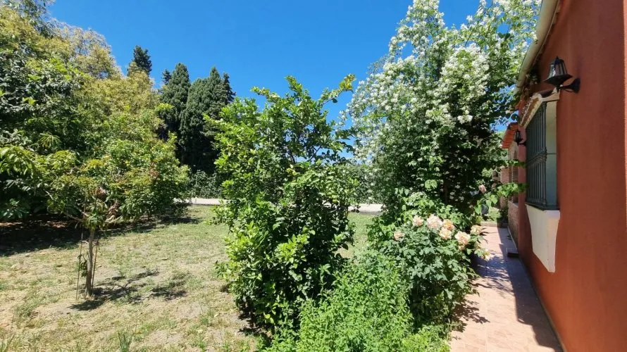 Сasa de 3 dormitorios en Cortes (San Pedro De Alcantara), Spain No. 31057 № 11