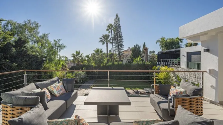 Villa de 5 dormitorios en Marbella, Spain No. 30641 № 8