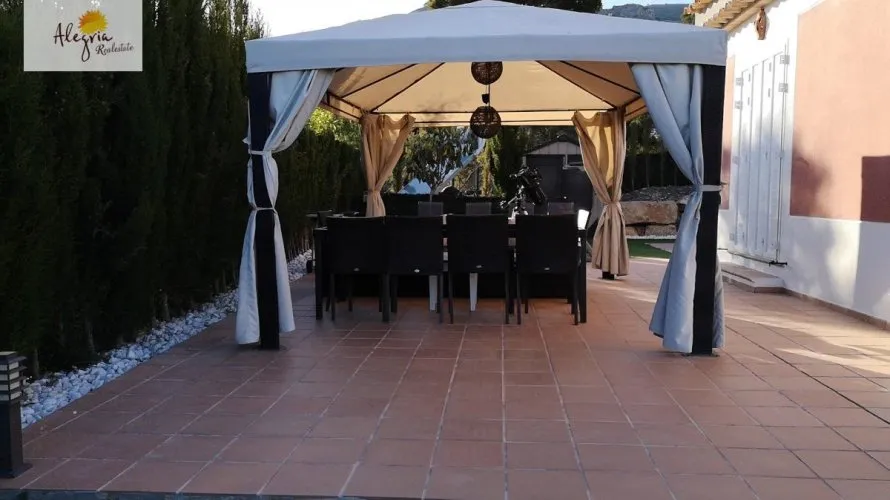 Villa de 4 dormitorios en Finestrat, Spain No. 30793 № 2