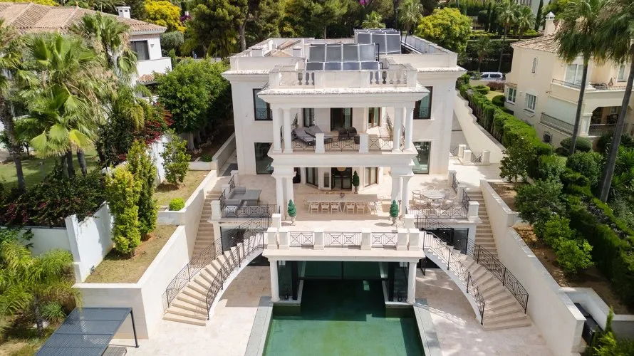 Сasa de 8 dormitorios en Marbella, Spain No. 31062