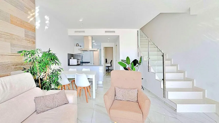 Bungalow de 3 dormitorios en Torrevieja, Spain No. 31178 № 21