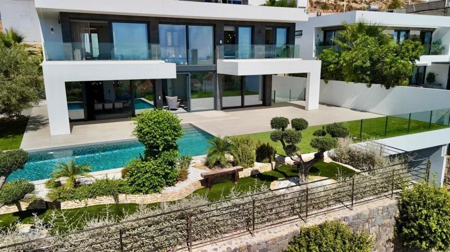 Villa de 890m² en Benidorm, Spain No. 31173 № 2