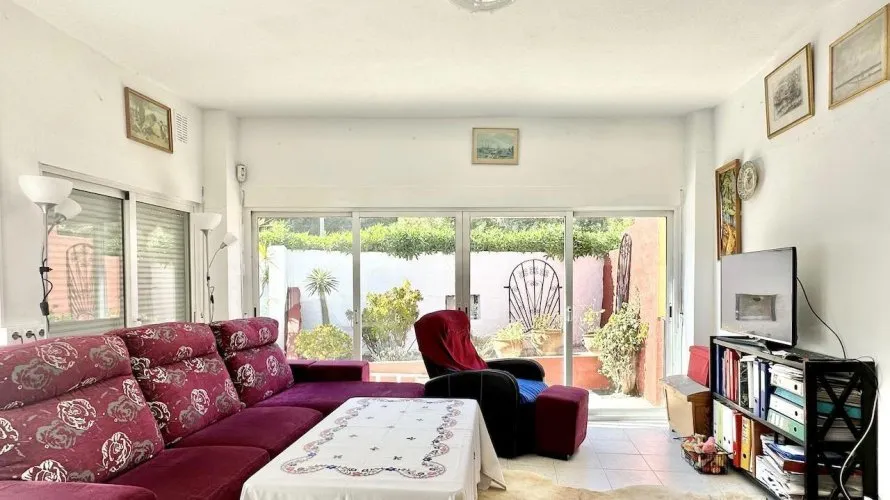 Villa de 4 dormitorios en L'Alfàs del Pi, Spain No. 30907 № 1