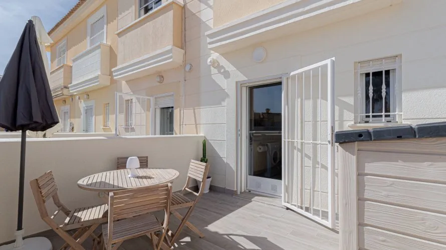 Сasa de 76m² en Alicante, España No. 32256