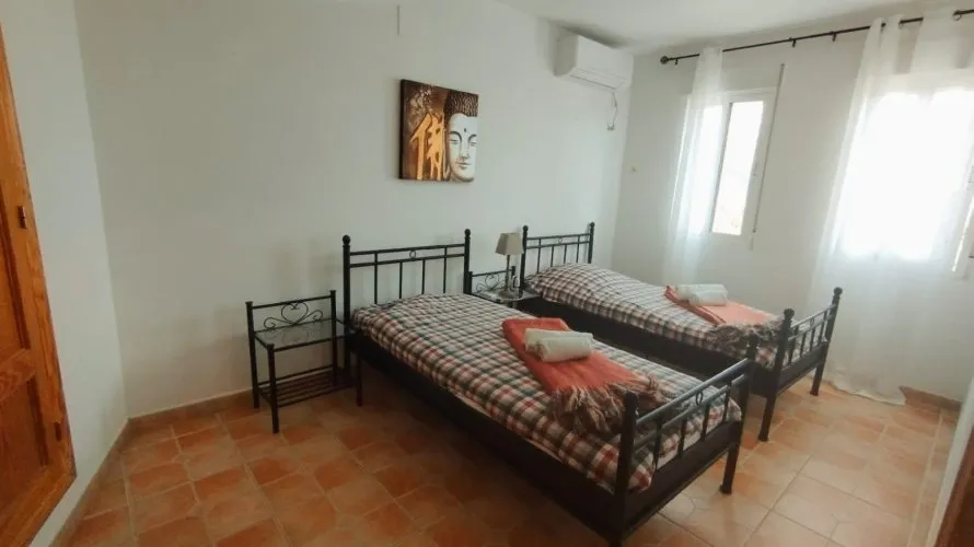 Villa de 8 dormitorios en Maryvilla, España No. 31911 № 1
