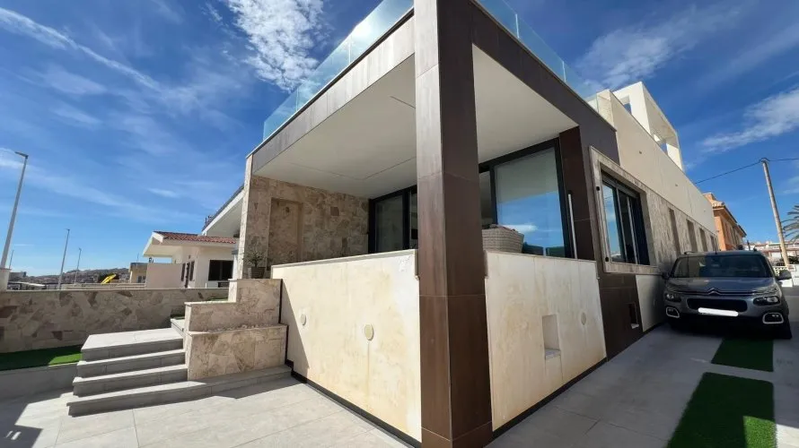 Villa de 5 dormitorios en La Mata, España No. 32034 № 26