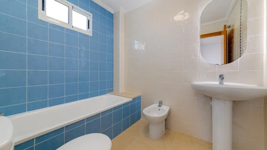 Villa de 3 dormitorios en San Fulgencio, Spain No. 31950 № 11