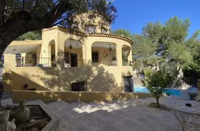 Villa de 6 dormitorios en Alicante, Spain No. 31803