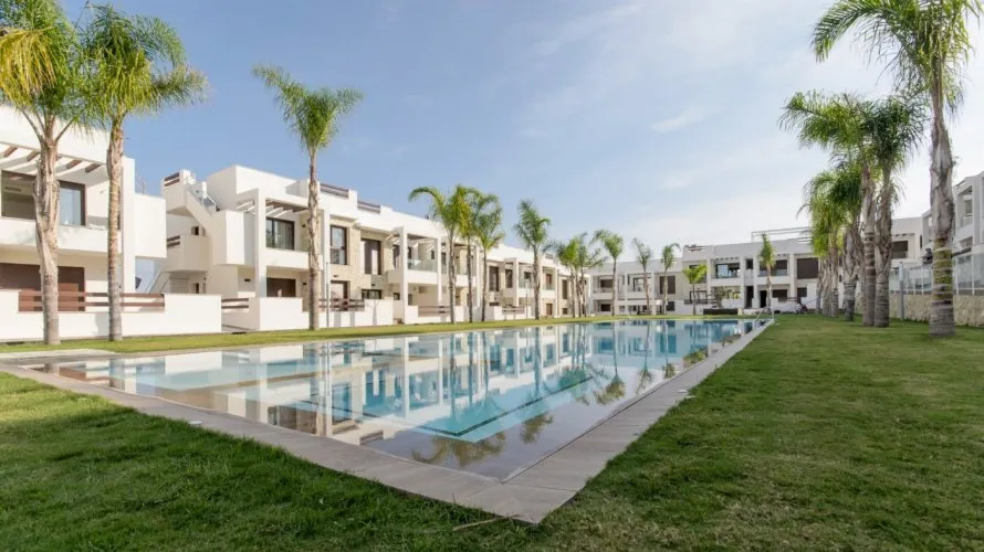 Bungalow de 2 dormitorios en Los Balcones, Spain No. 31913 № 3