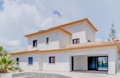 Villa de 5 dormitorios en Calpe, Spain No. 31933