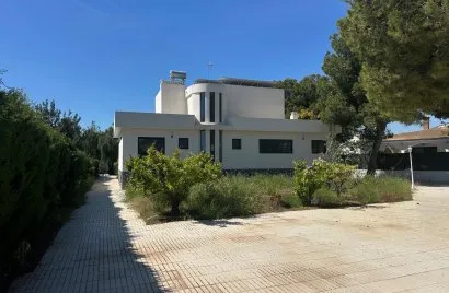 Villa de 5 dormitorios en San Vicente del Raspeig, España No. 32255