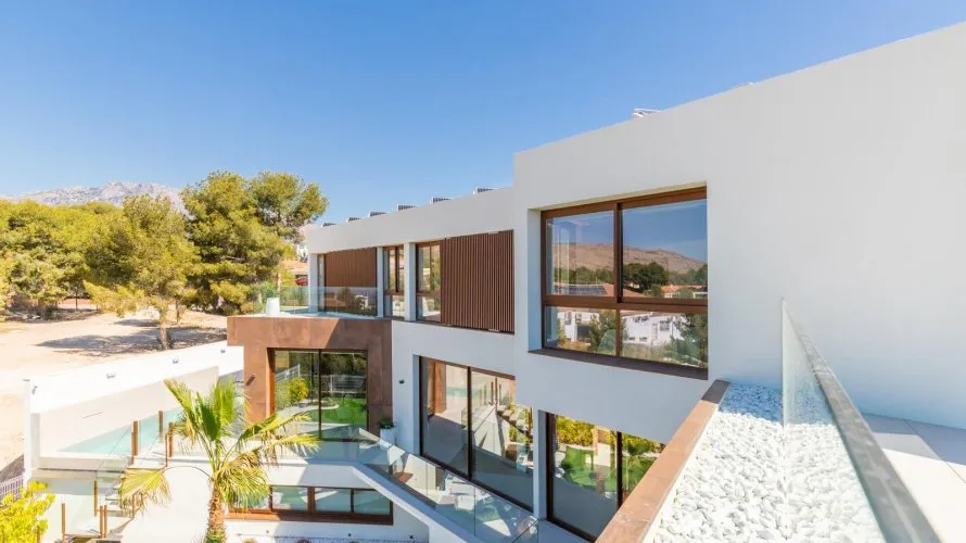 Villa de 4 dormitorios en Benidorm, Spain No. 31944 № 1