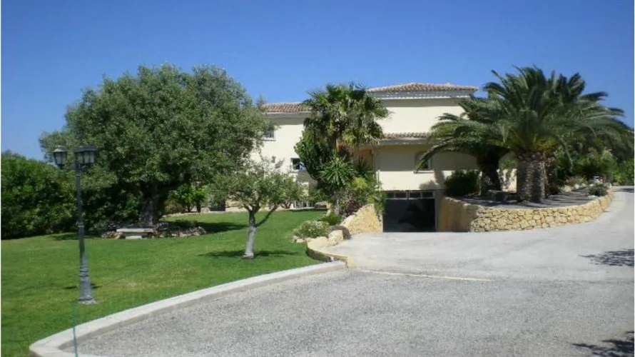 Villa de 5 dormitorios en L'Alfàs del Pi, Spain No. 31959 № 3