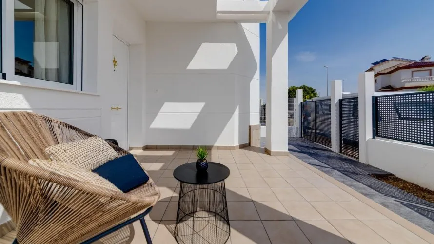 Villa de 3 dormitorios en San Fulgencio, Spain No. 31950 № 8