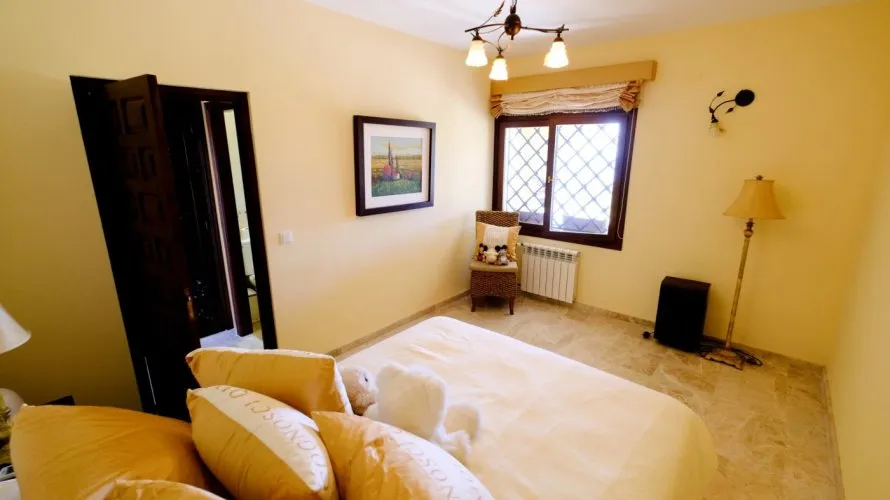 Villa de 4 dormitorios en Fustera, España No. 31851 № 10
