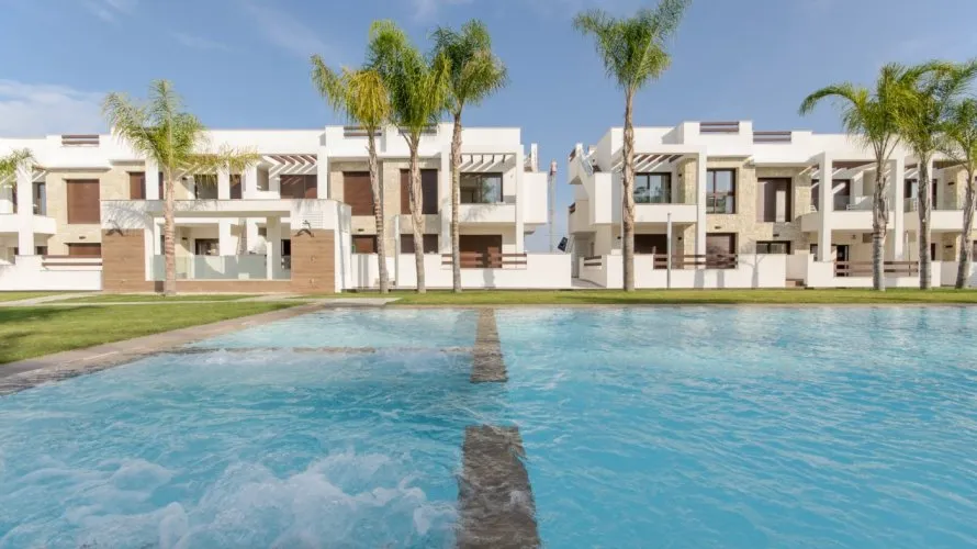 Bungalow de 2 dormitorios en Los Balcones, Spain No. 31913 № 1