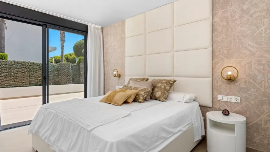 Villa de 3 dormitorios en Campoamor, España No. 32033 № 3