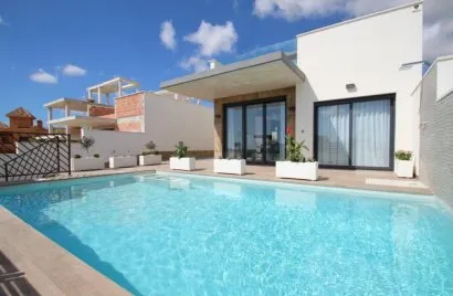 Villa de 168m² en Campoamor, Spain No. 31808