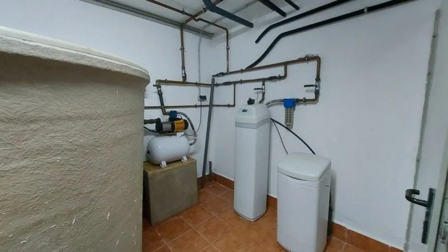 Villa de 5 dormitorios en La Veleta, Spain No. 31873 № 1
