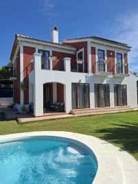 Villa de 4 dormitorios en Finestrat, Spain No. 31801