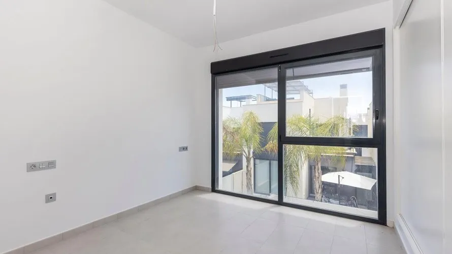 Villa de 3 dormitorios en La Florida, España No. 32276
