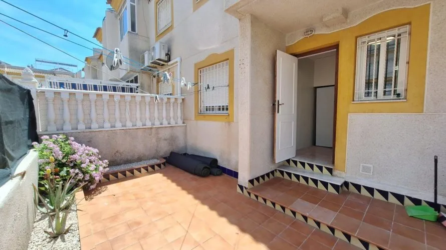 Bungalow de 1 dormitorio en Torrevieja, España No. 32275 № 14