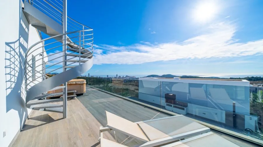 Villa de 4 dormitorios en Finestrat, España No. 32309 № 15