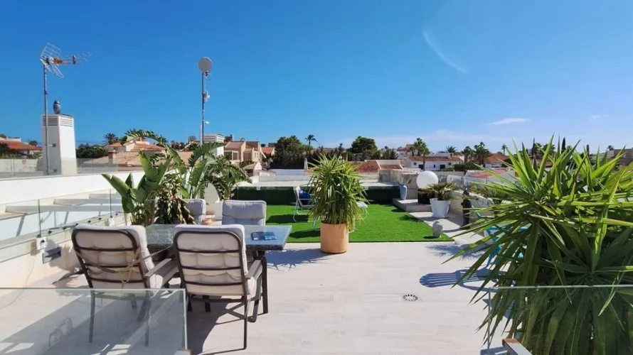 Villa de 106m² en Torrevieja, España No. 32321 № 18