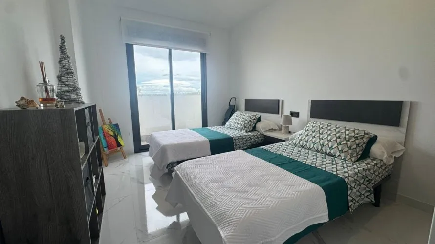 Bungalow de 2 dormitorios en Guardamar del Segura, España No. 32368 № 13