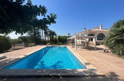 Villa de 236m² en Rojales, España No. 32315