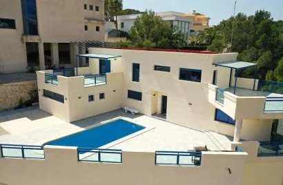 Villa de 4 dormitorios en Zona Altea Hills, España No. 32346