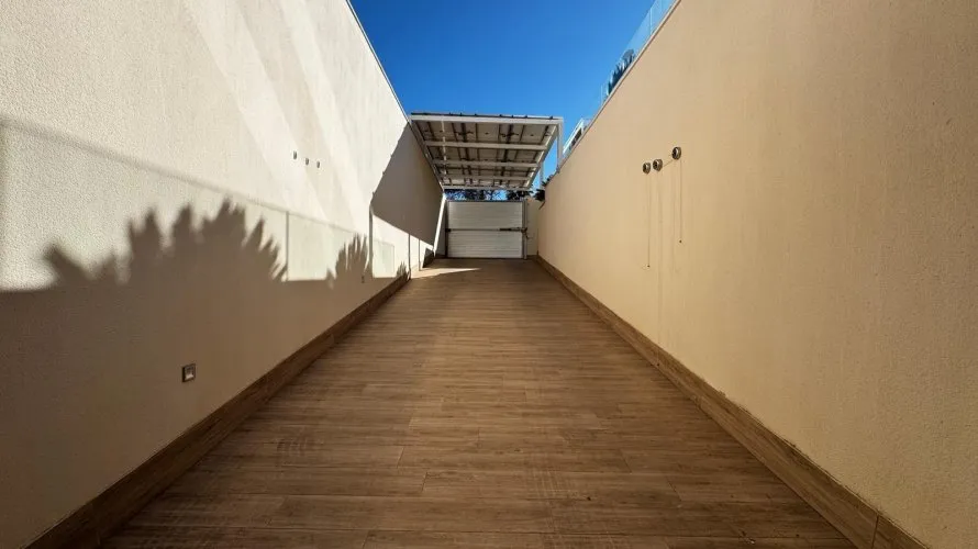 Villa de 4 dormitorios en Campoamor, España No. 32351 № 2